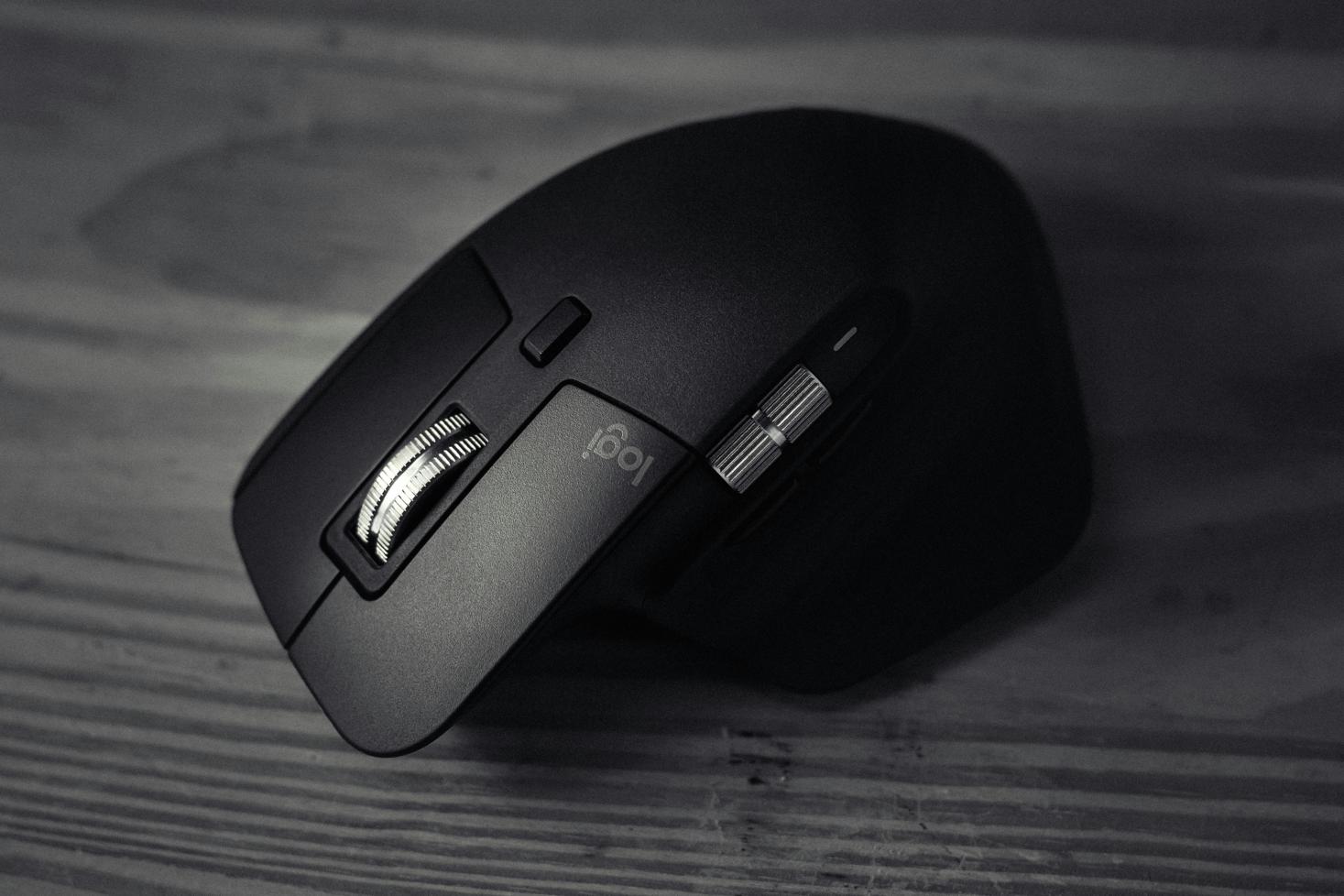 Dépannage de votre souris sans fil Perixx : problèmes avec les surfaces lisses noires